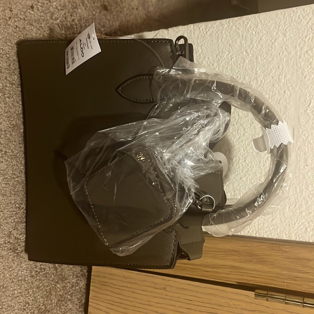 SMALL / DARK GREEN PURSE